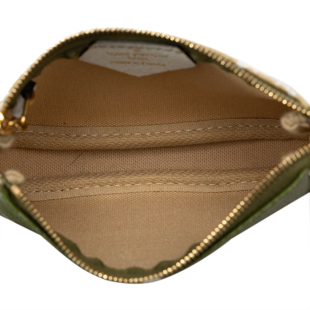 Louis Vuitton Monogram Giant Micro Pochette Accessoires - 5