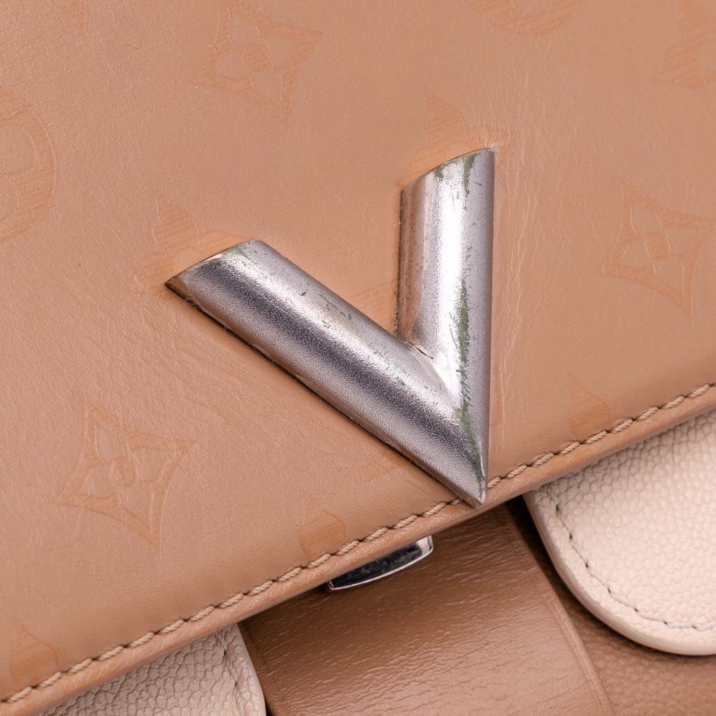 Louis Vuitton Monogram Cuir Plume Ecume Very Chain Satchel - Detail 1