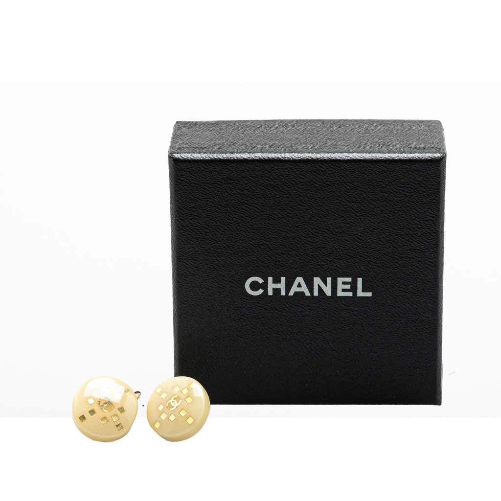 Chanel Resin and Gold-Plated Glitter CC Clip On Earrings - 4