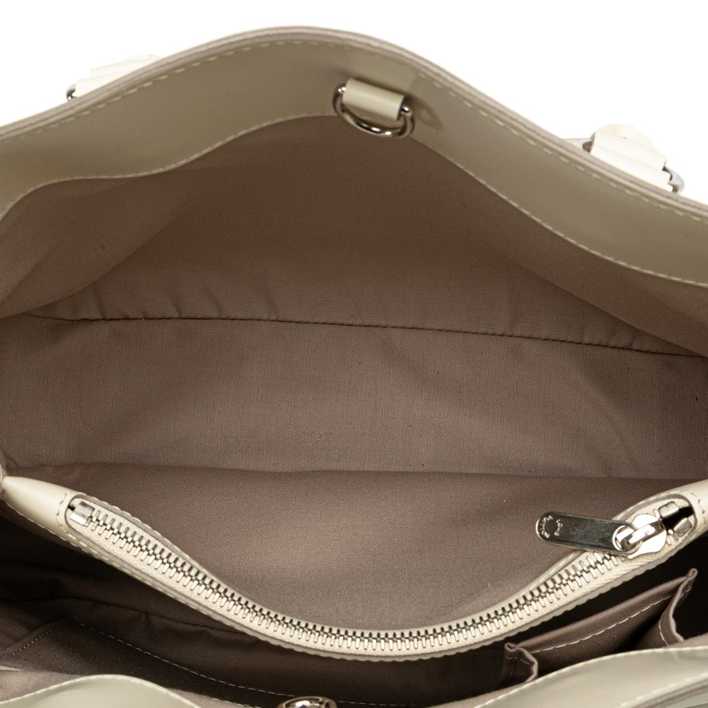 Louis Vuitton Epi Passy PM - Side view