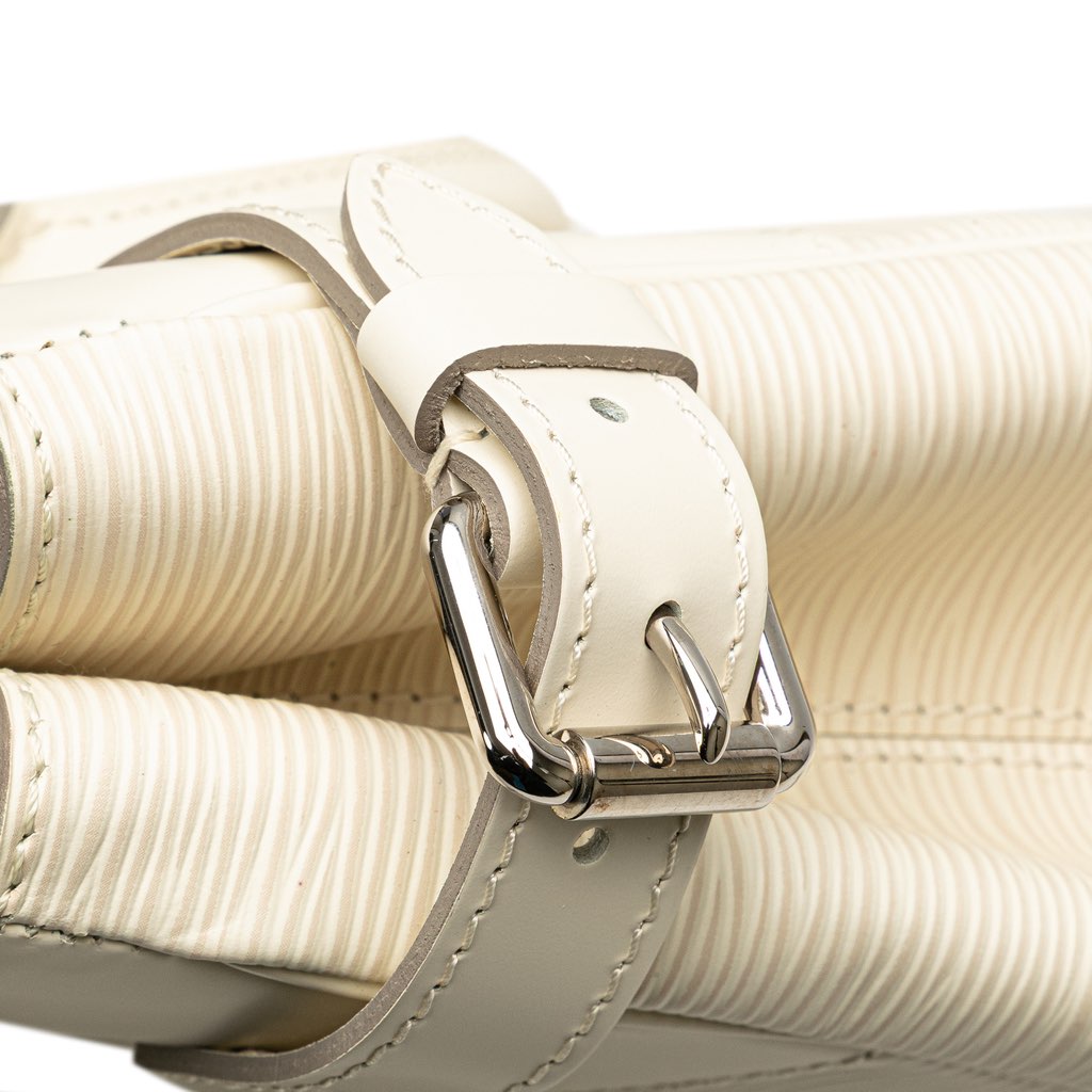 Louis Vuitton Epi Passy PM - Image 10