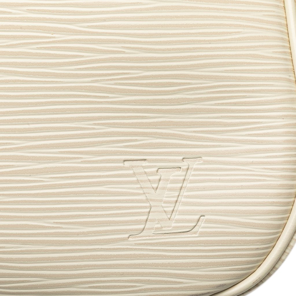 Louis Vuitton Epi Passy PM - Image 11