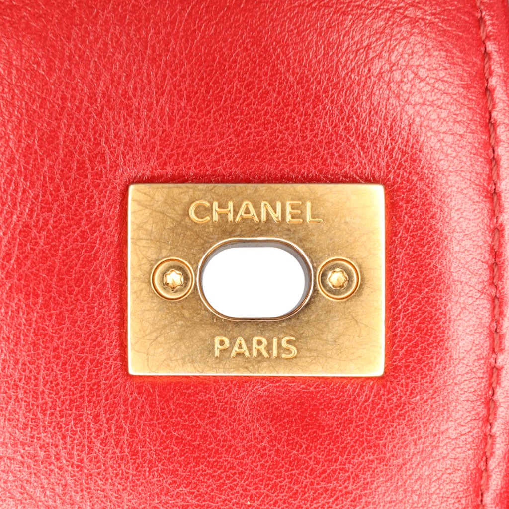 Chanel Small Quilted Calfskin and Caviar Chain Handle Flap - Detail 2