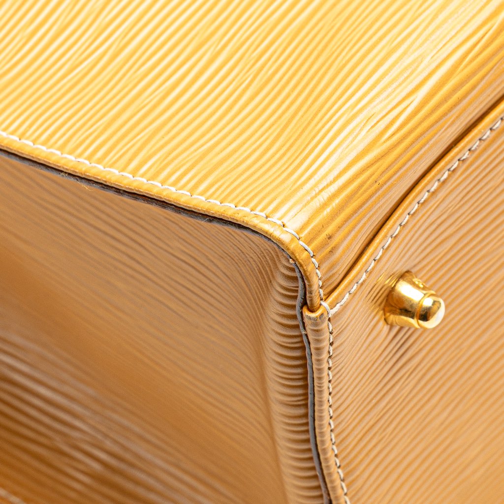 Fendi Leather Tote - Image 11