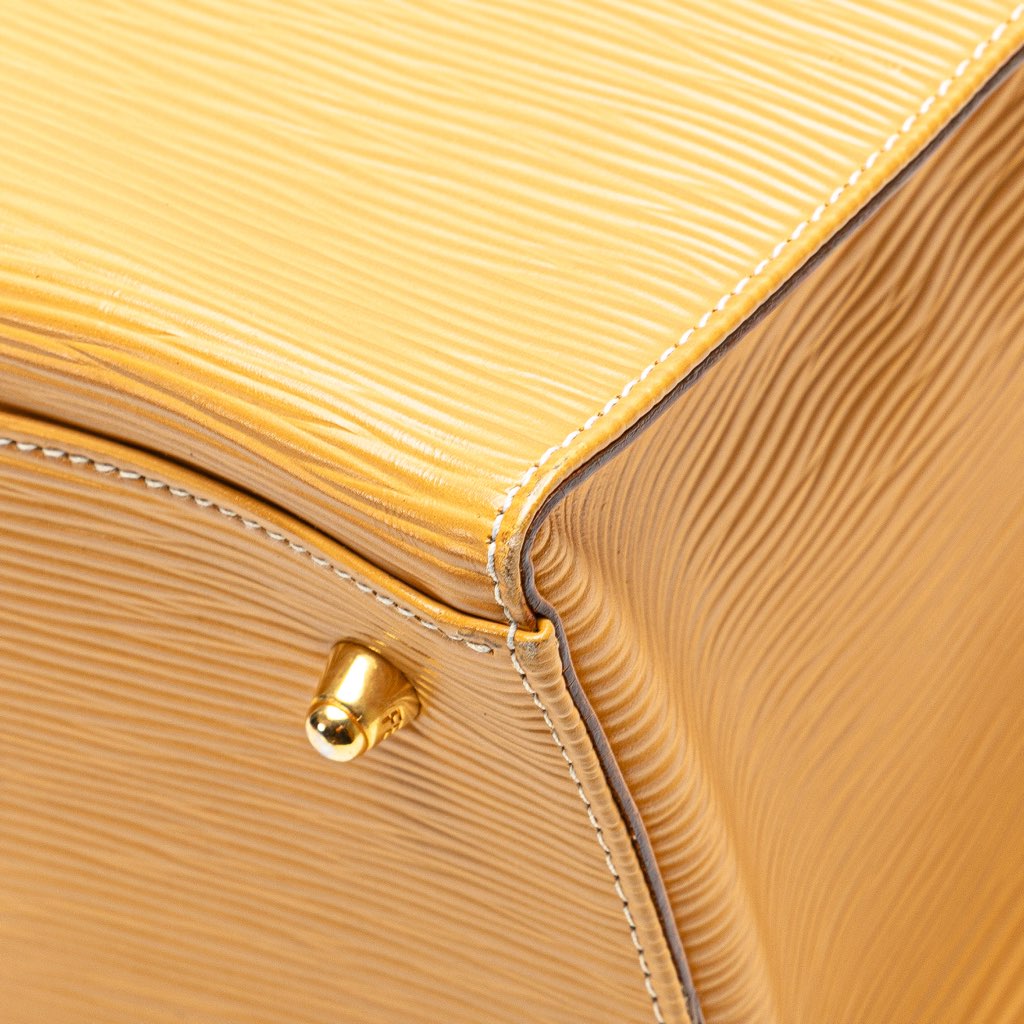 Fendi Leather Tote - Image 12