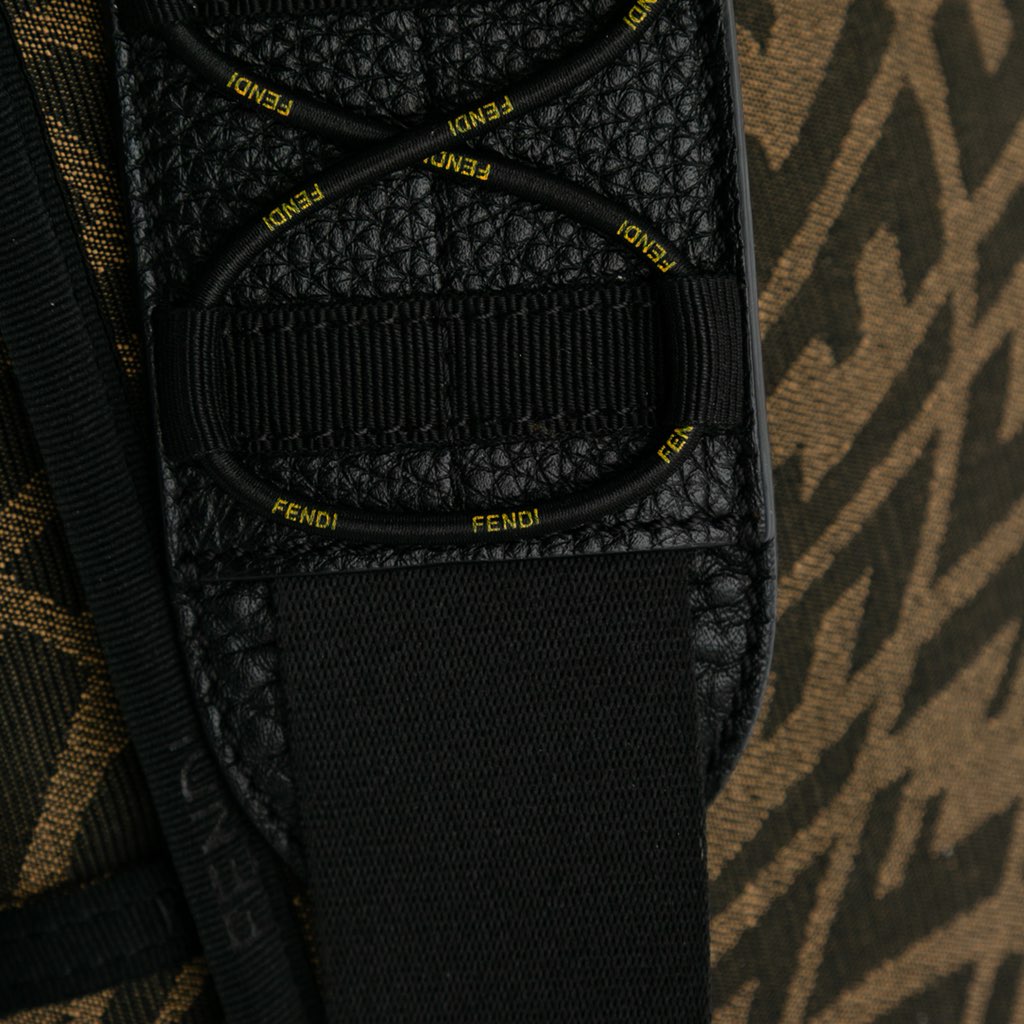 Fendi Large Zucca Vertigo Mesh Baguette Satchel - Detail 2