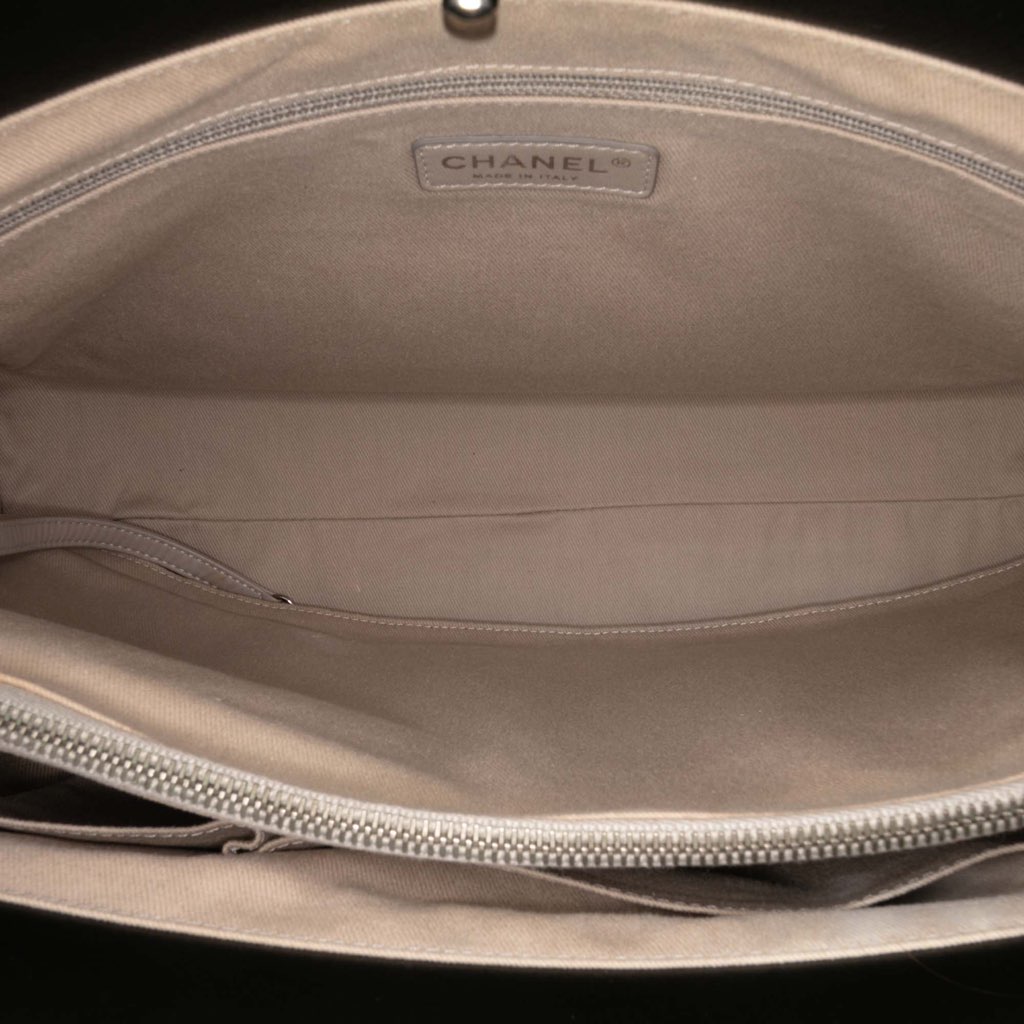 Chanel Quilted Aged Calfskin Be CC Shopper Tote - 4