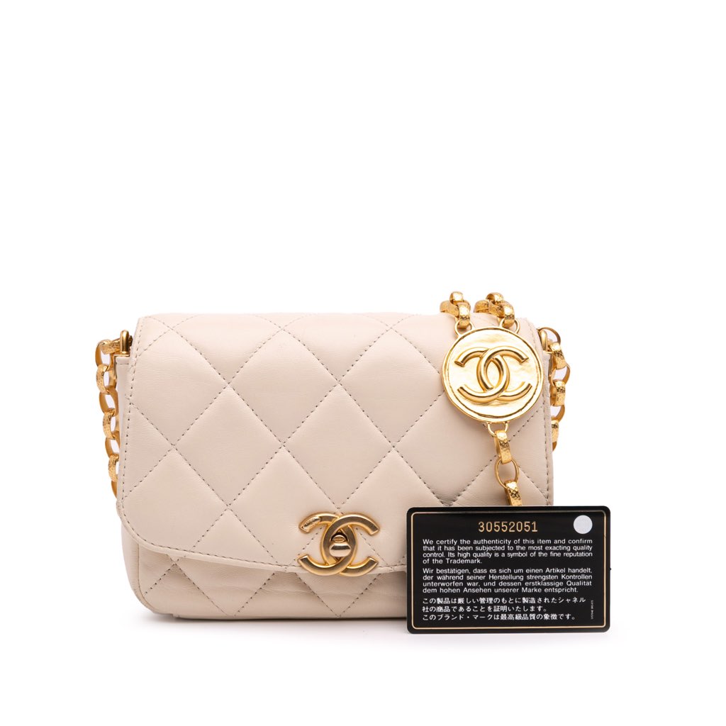 Chanel Small Quilted Lambskin CC Coin Flap - Image 12