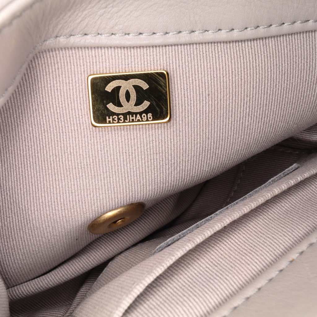 Chanel CC Quilted Lambskin Rounded Flap - Detail 1