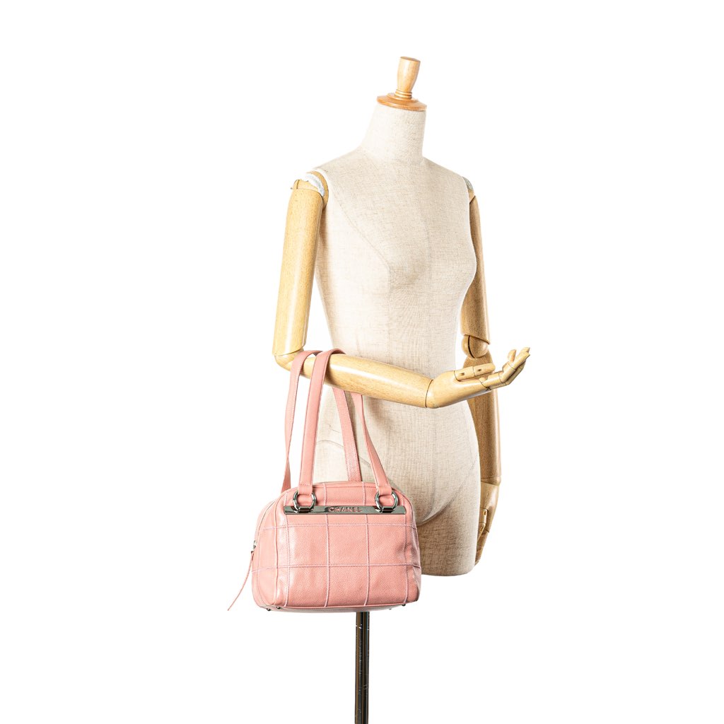 Chanel Small Choco Bar Caviar Shoulder Bag - Image 14