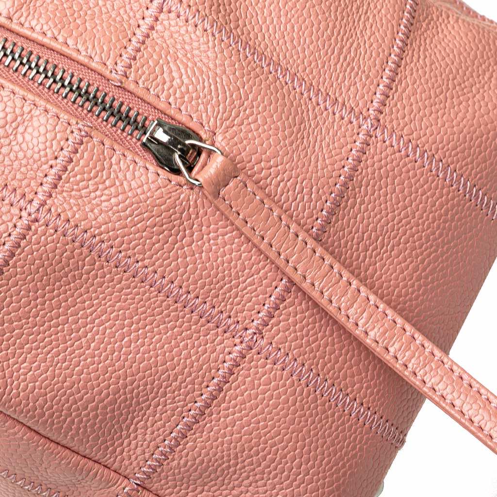 Chanel Small Choco Bar Caviar Shoulder Bag - Image 10