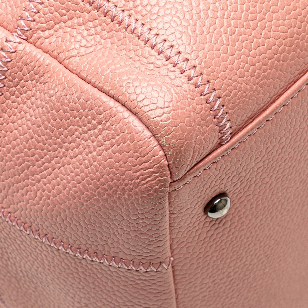 Chanel Small Choco Bar Caviar Shoulder Bag - Image 12