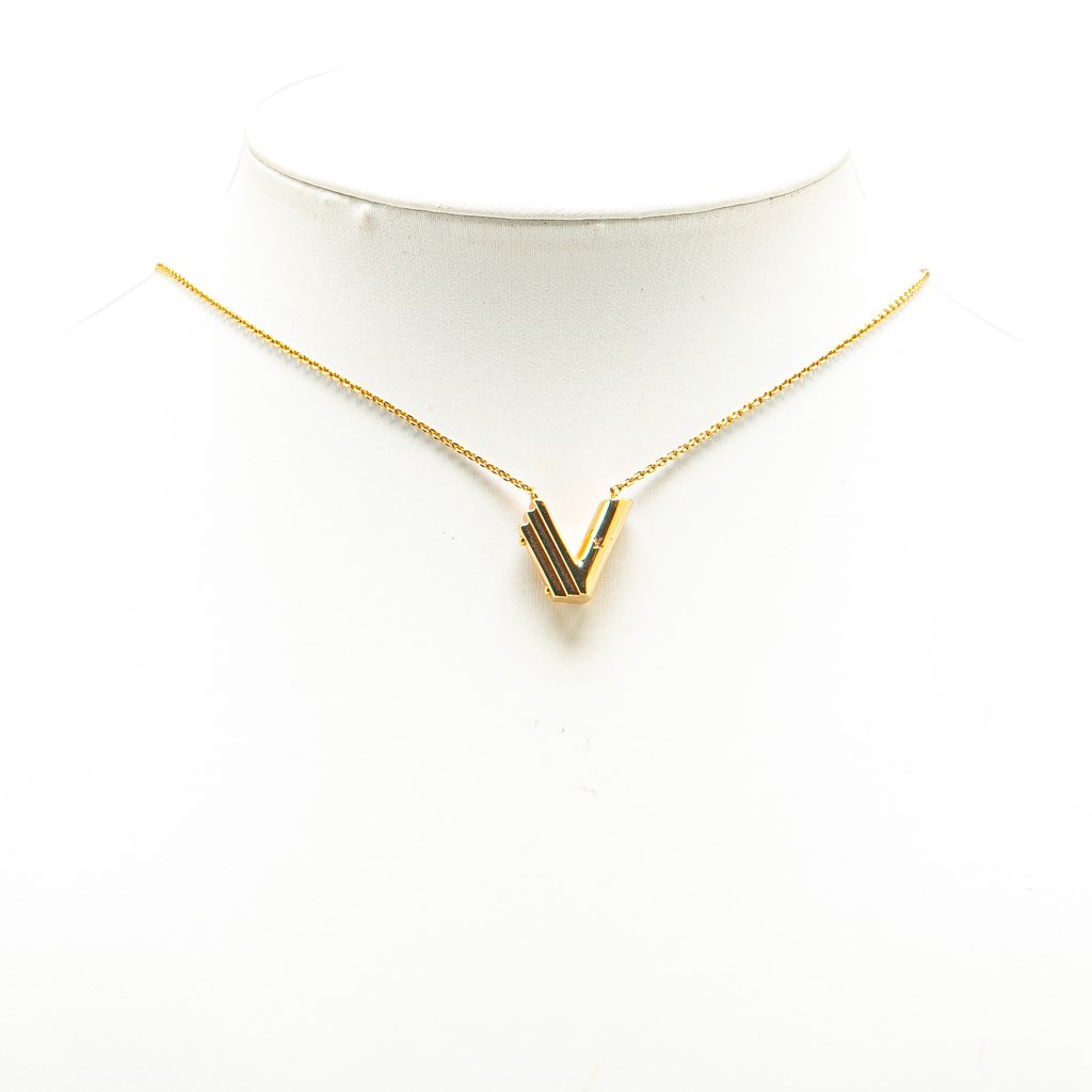 Louis Vuitton Gold Plated LV and Me Letter V Pendant Necklace - 5