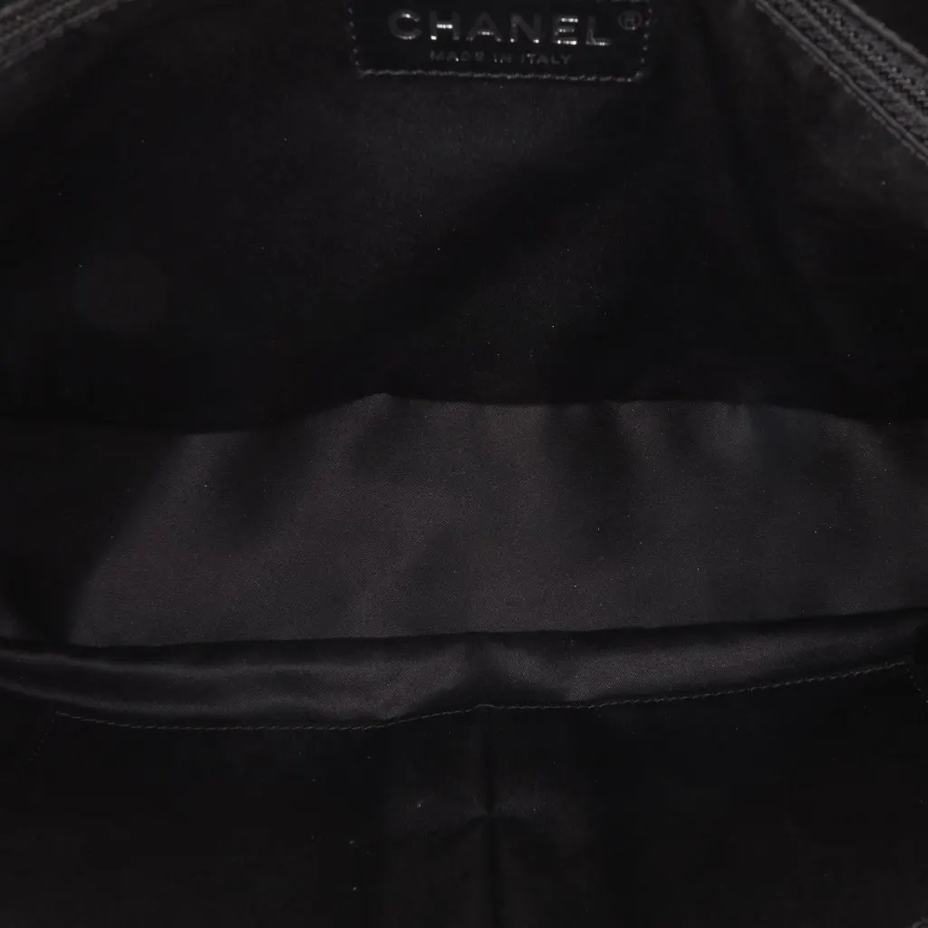 Chanel Bicolor Tweed and Nylon Astronaut Essentials Flap Black Tweed Good - Model View