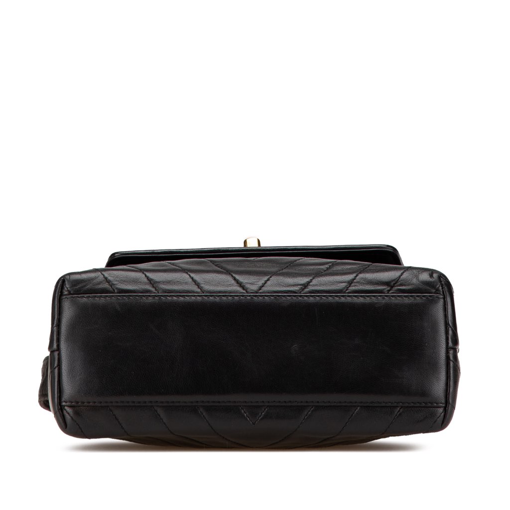 Chanel CC Chevron Lambskin Flap - 3