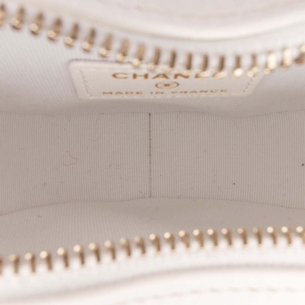 Chanel Mini Lambskin CC in Love Heart Crossbody - 4