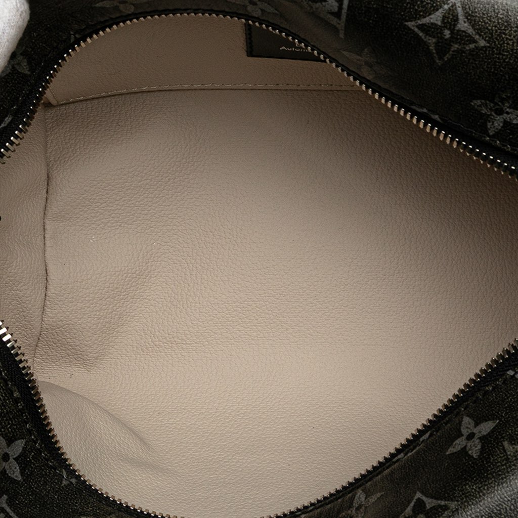 Louis Vuitton Brushed Monogram Leather Locker Dopp Kit Clutch - 4