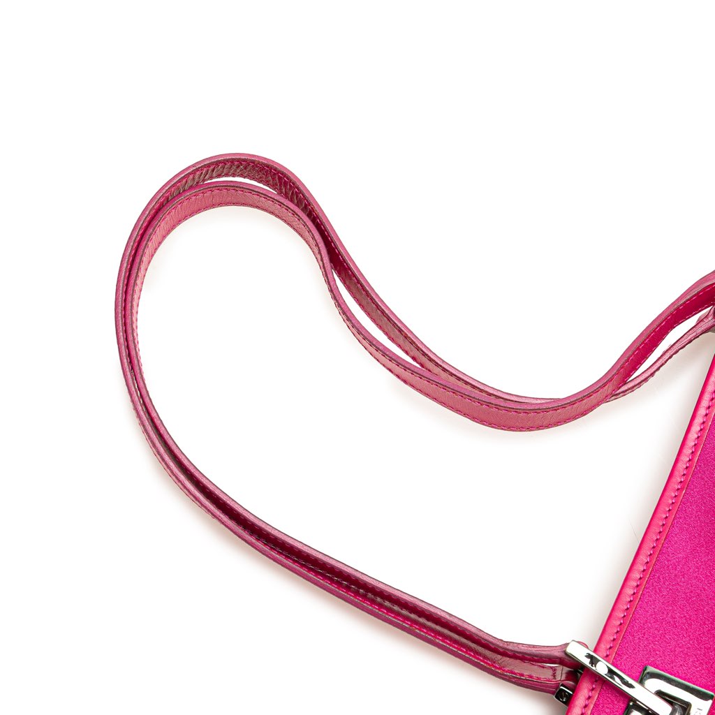 Gucci Satin Shoulder Bag - Image 12