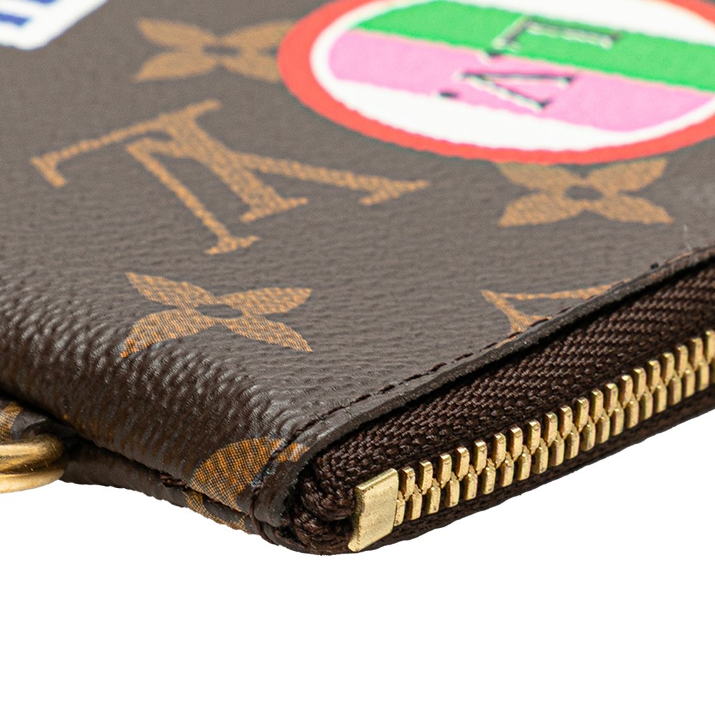 Louis Vuitton Monogram Patches City Pouch - Detail 2