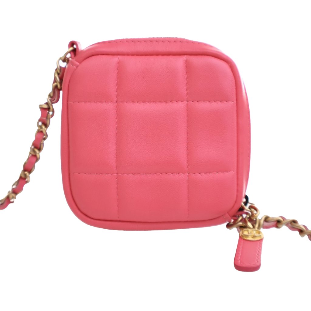 Chanel CC Lambskin Diamond Clutch with Chain - 3