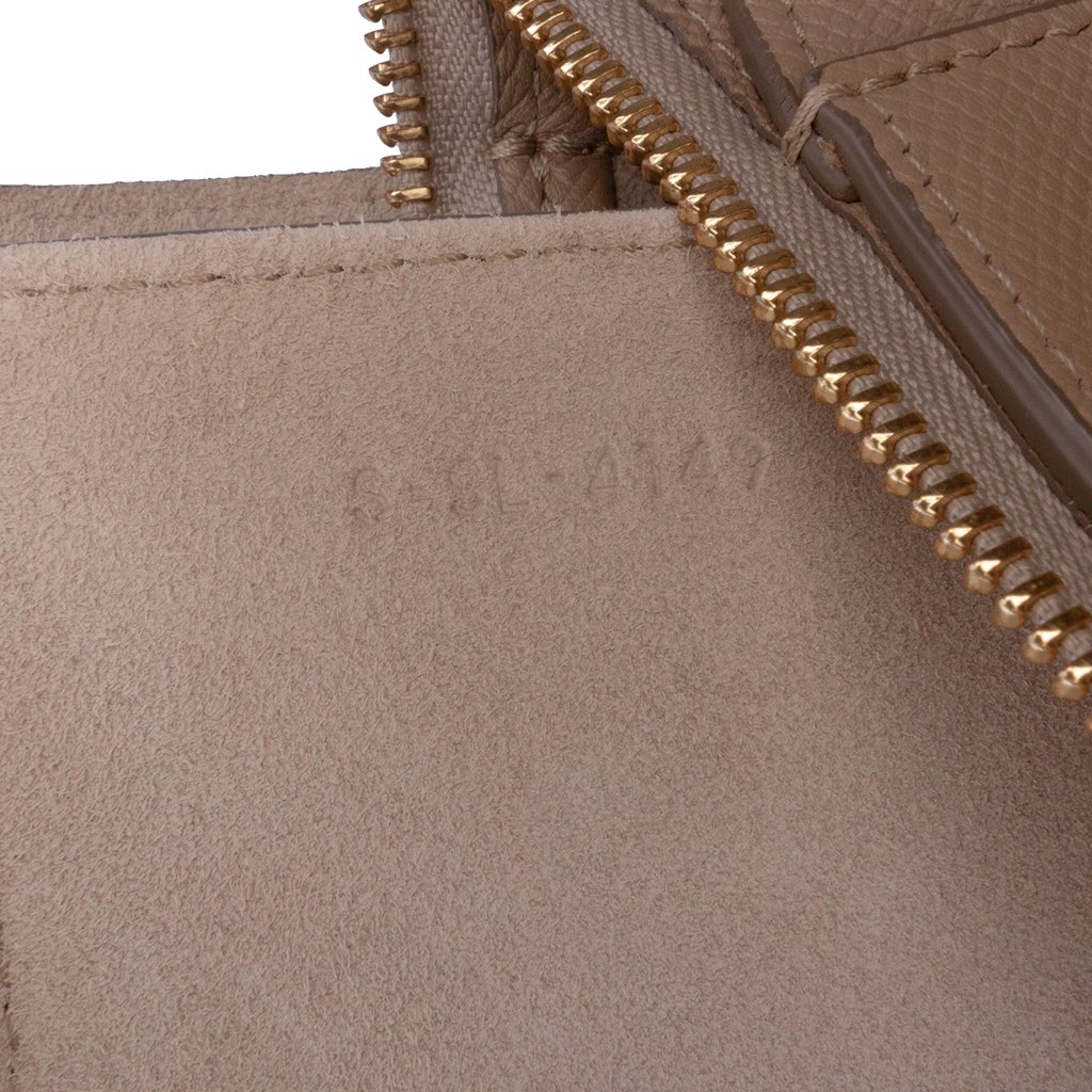 Celine Micro Grained Calfskin Belt Bag - Detail 1
