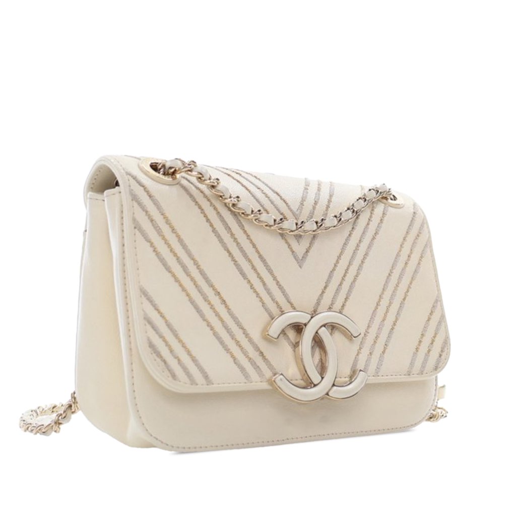 Chanel Small Chevron Sheepskin CC Subtle Flap - 2