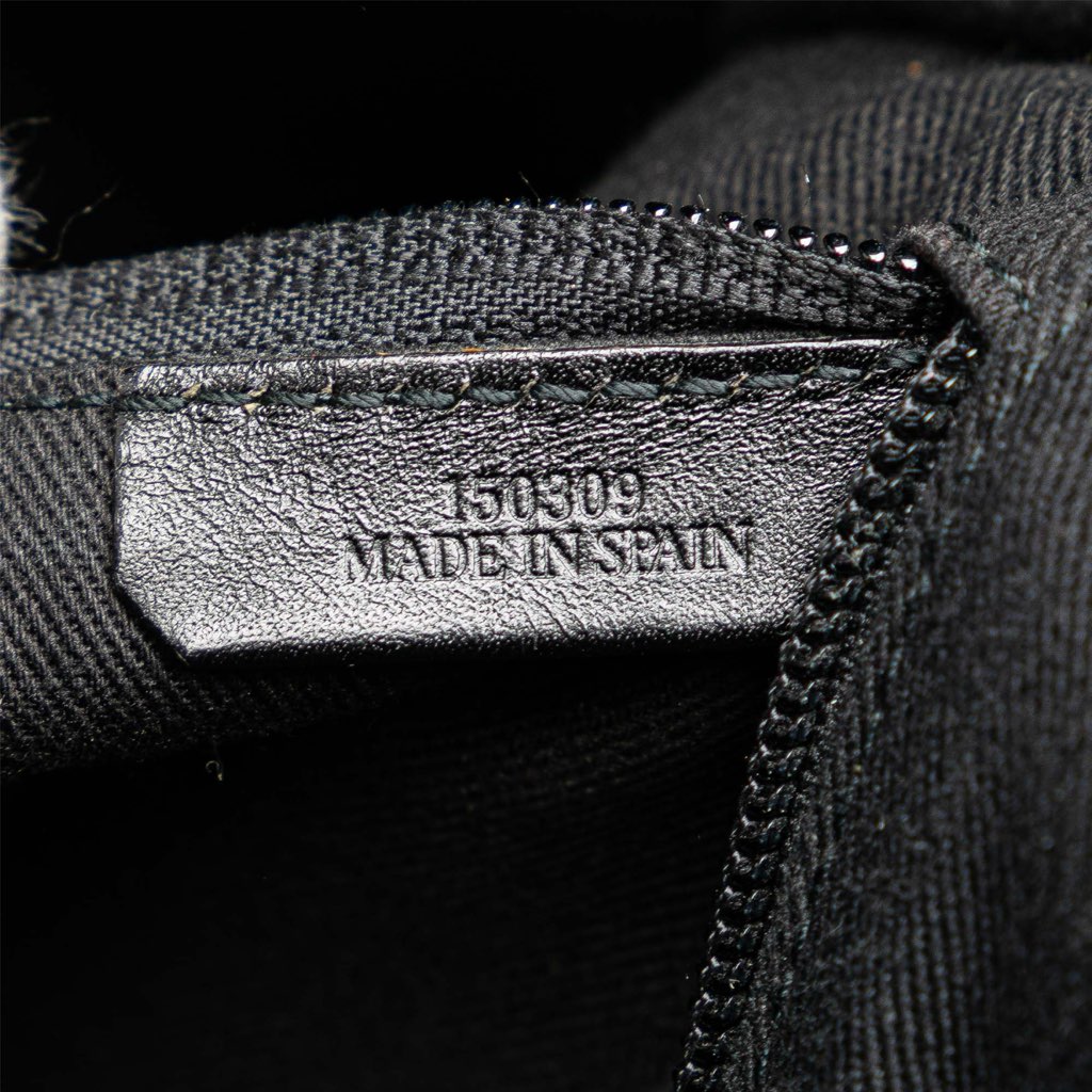 Loewe Anagram Canvas Messenger Bag - Detail 1