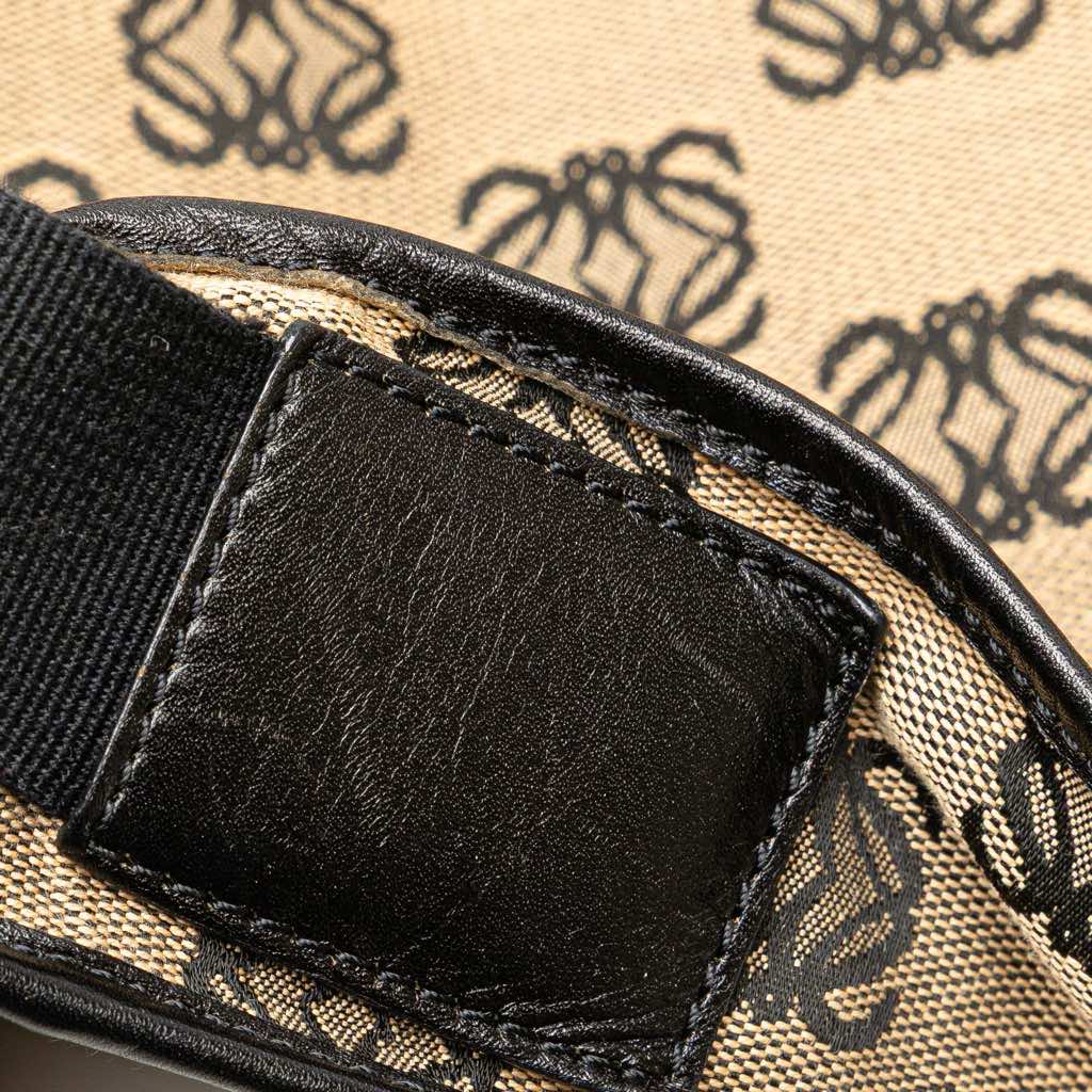 Loewe Anagram Canvas Messenger Bag - Image 11