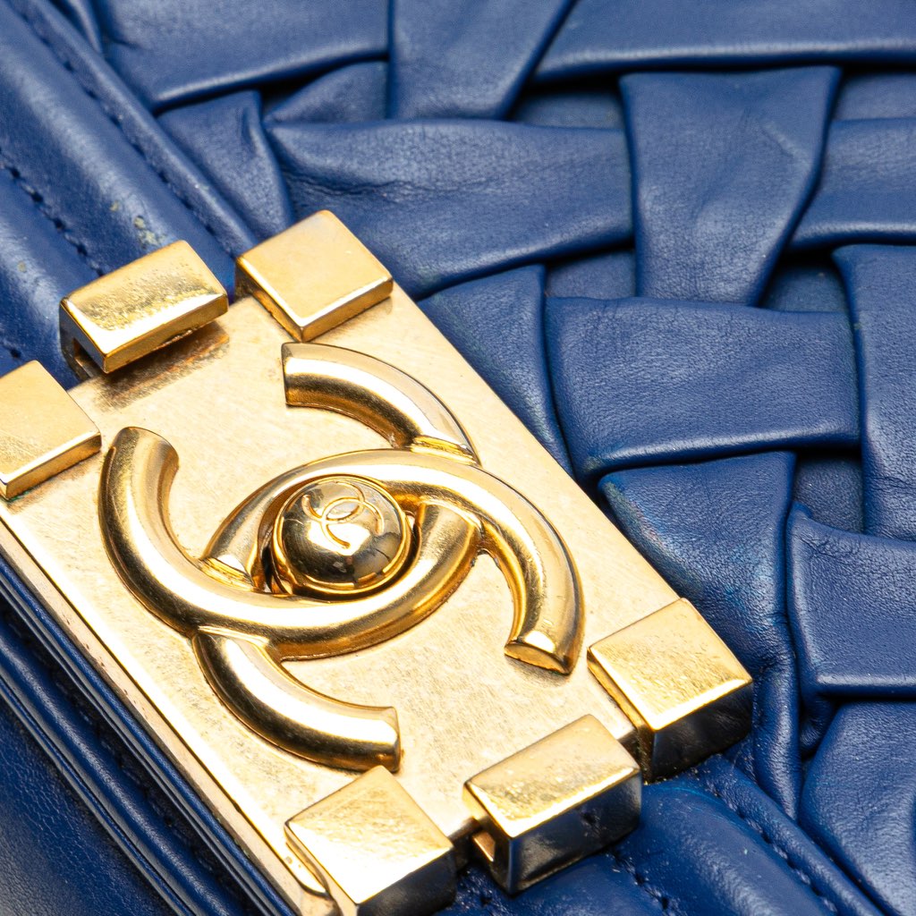 Chanel Small Woven Lambskin Chateau Boy Flap - Image 10