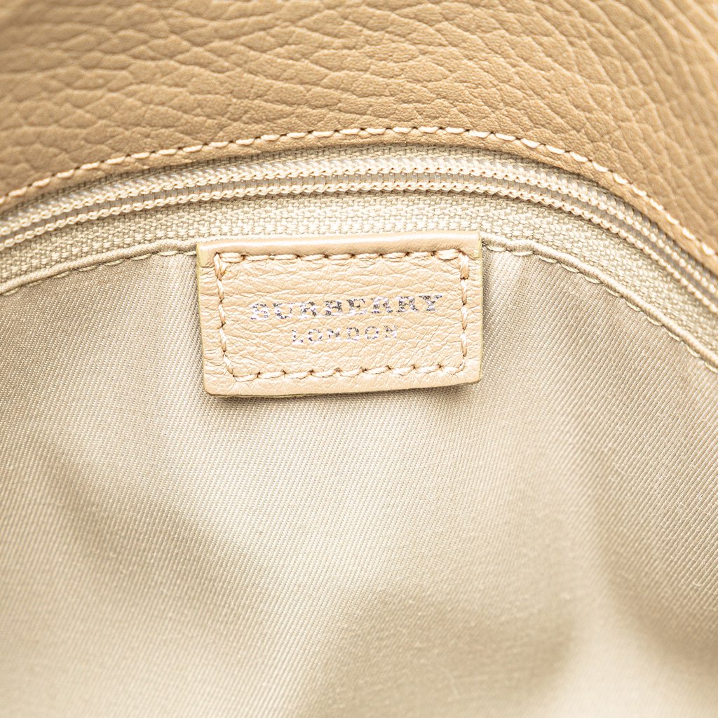 Burberry House Check Trimmed Grainy Calfskin Horn Toggle Tote - Detail 1