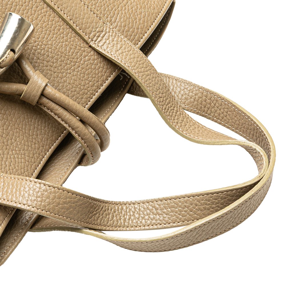 Burberry House Check Trimmed Grainy Calfskin Horn Toggle Tote - Image 12