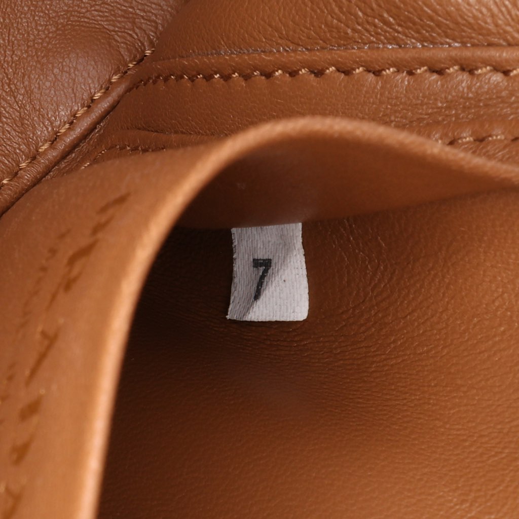 Prada Mini Vitello Daino Vanity Bag - Detail 1