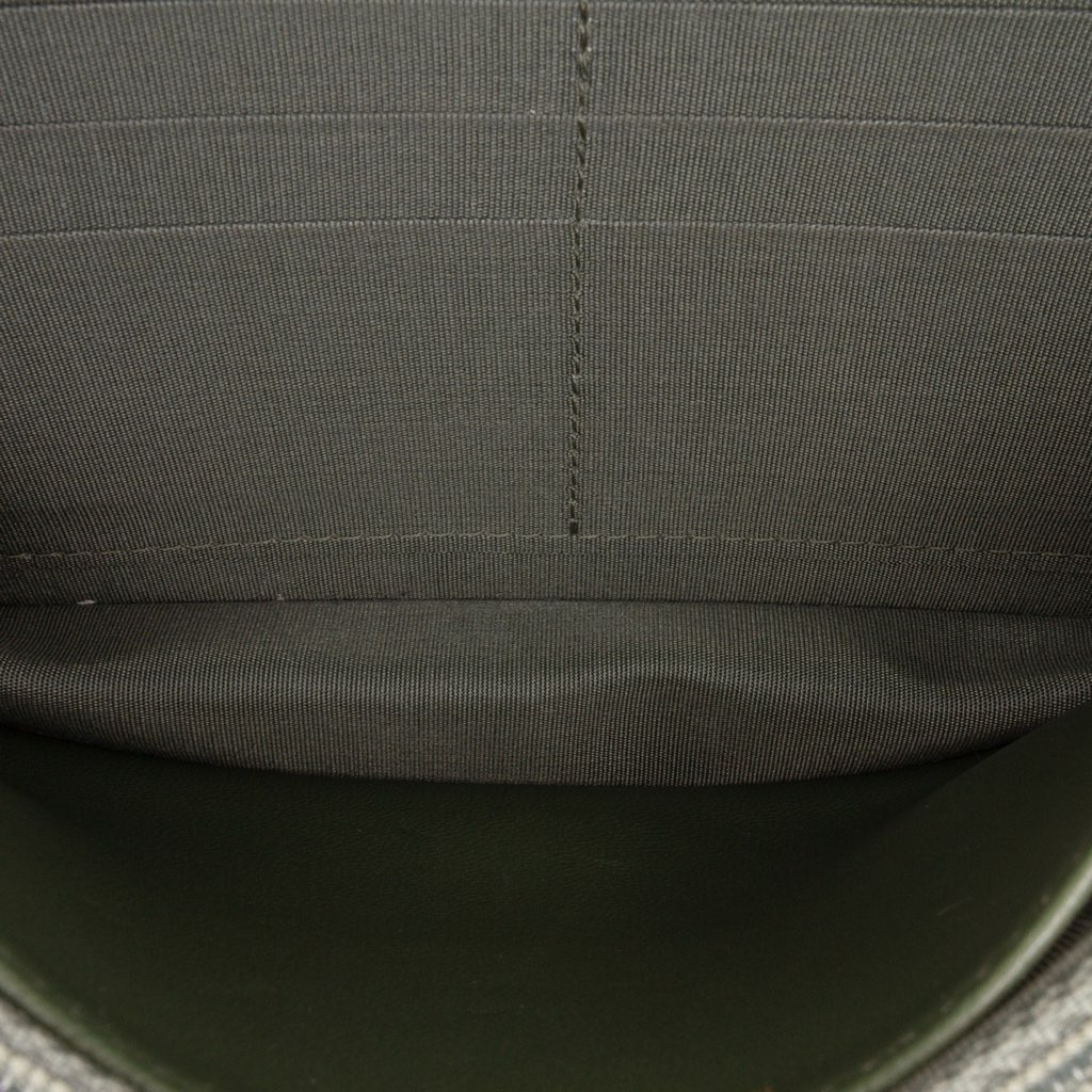 Chanel Chevron Quilted Crumpled Calfskin Boy Wallet On Chain - 4