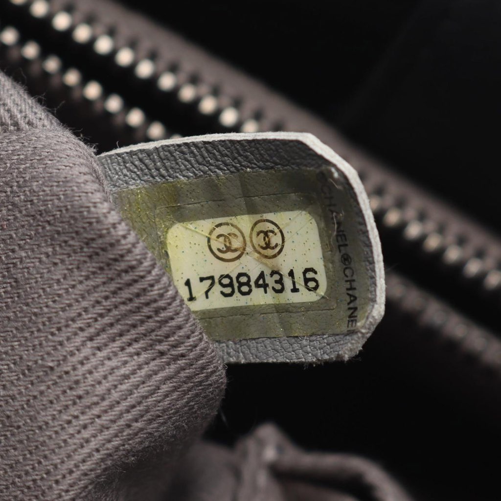 Chanel Medium CC Quilted Calfskin Stitch It Tote - Detail 1