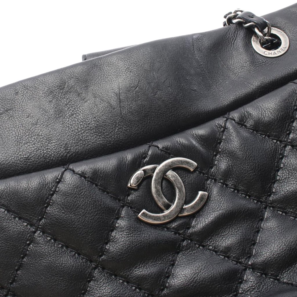 Chanel Medium CC Quilted Calfskin Stitch It Tote - Detail 2