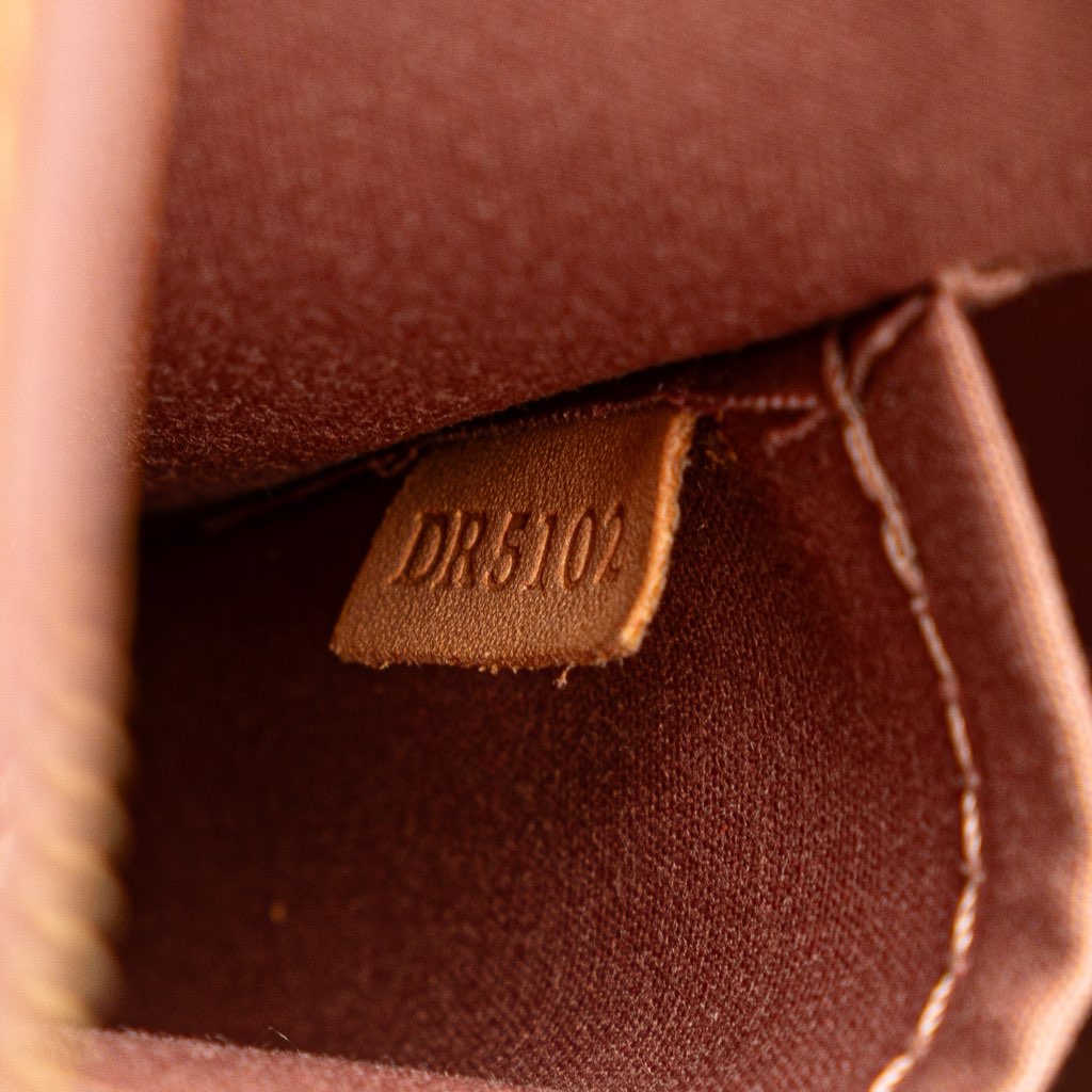 Louis Vuitton Monogram Vernis Brea MM - Detail 1