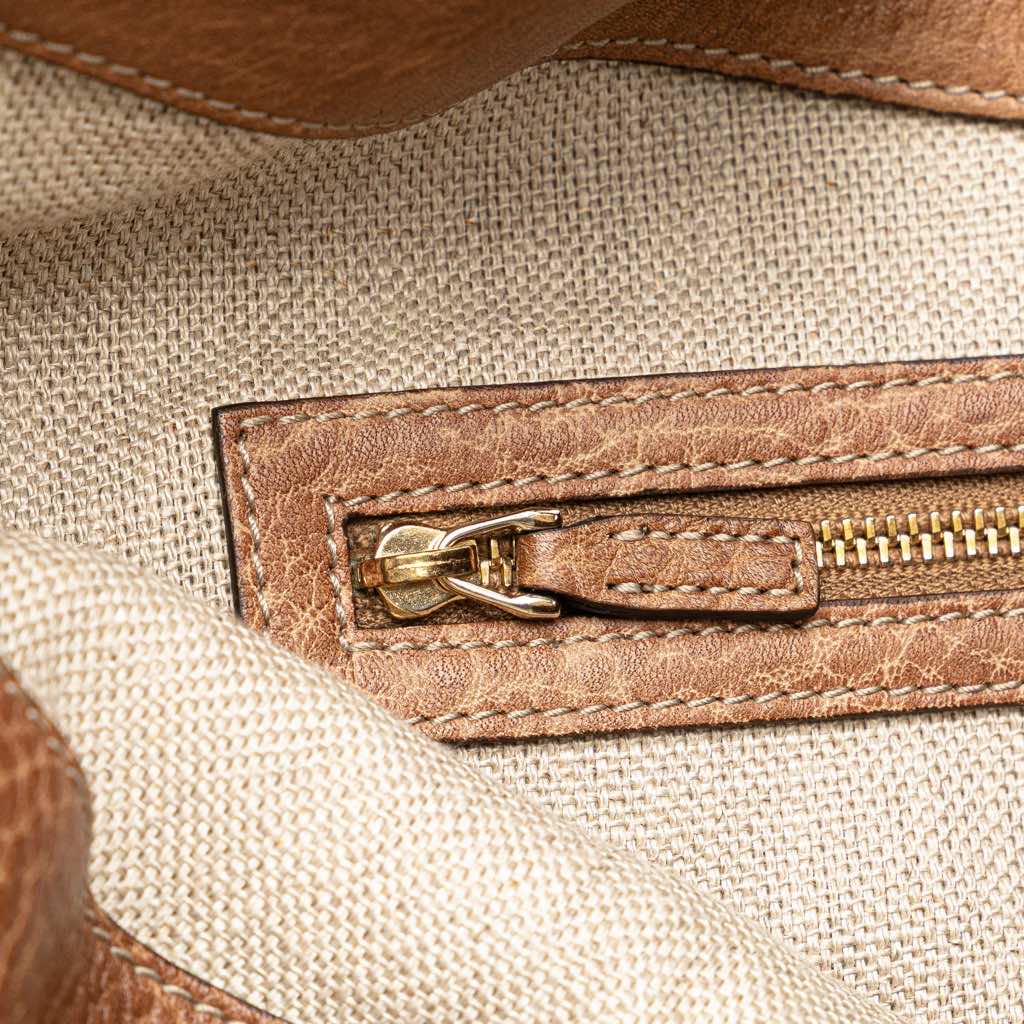 Gucci Medium Grained Calfskin Charlotte Hobo - Detail 2