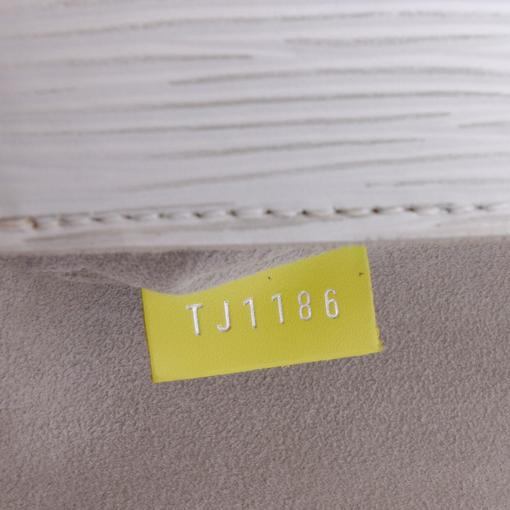 Louis Vuitton Epi Tricolor Pochette Felicie - Detail 1