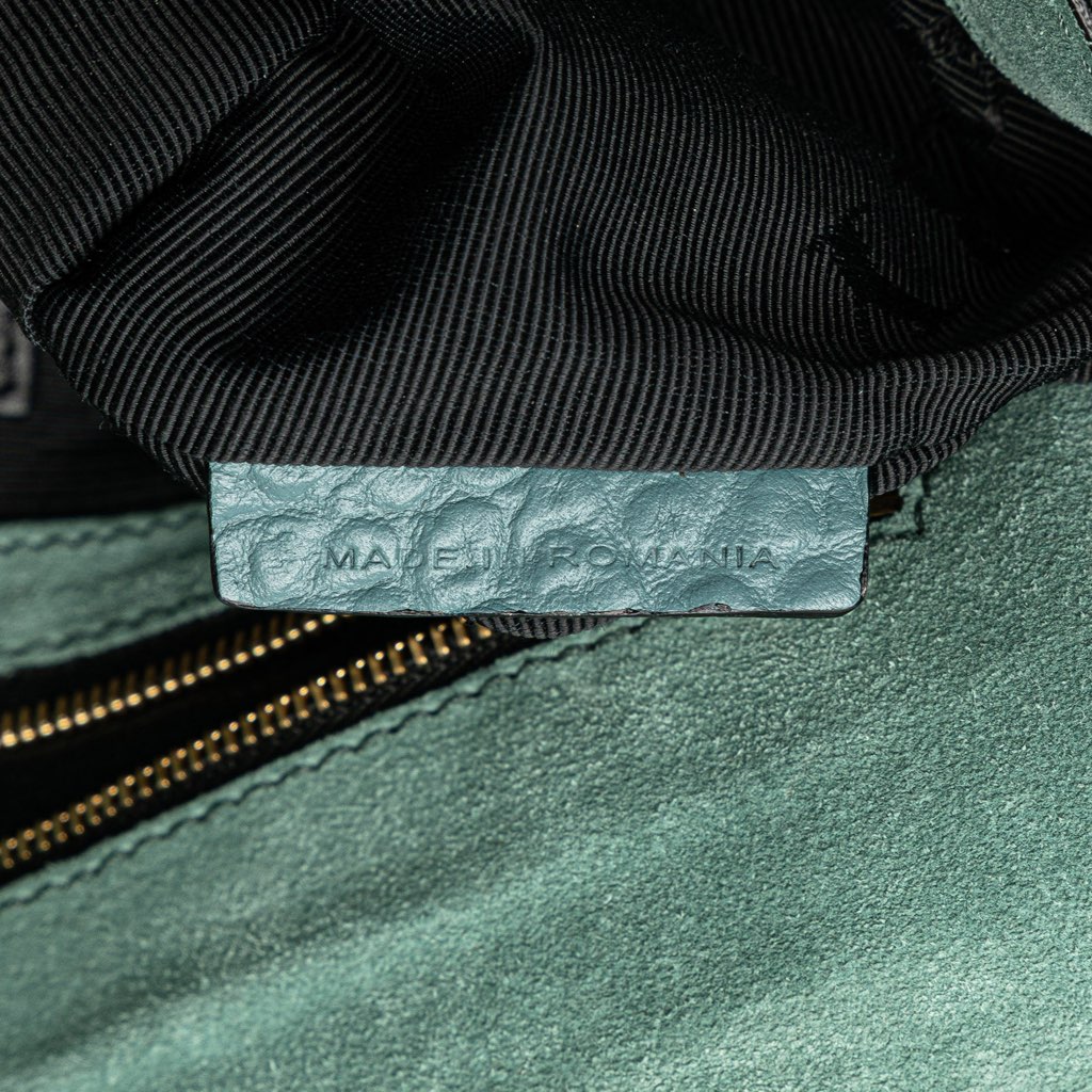 Burberry Medium Grained Calfskin Mildenhall Crossbody - Detail 1