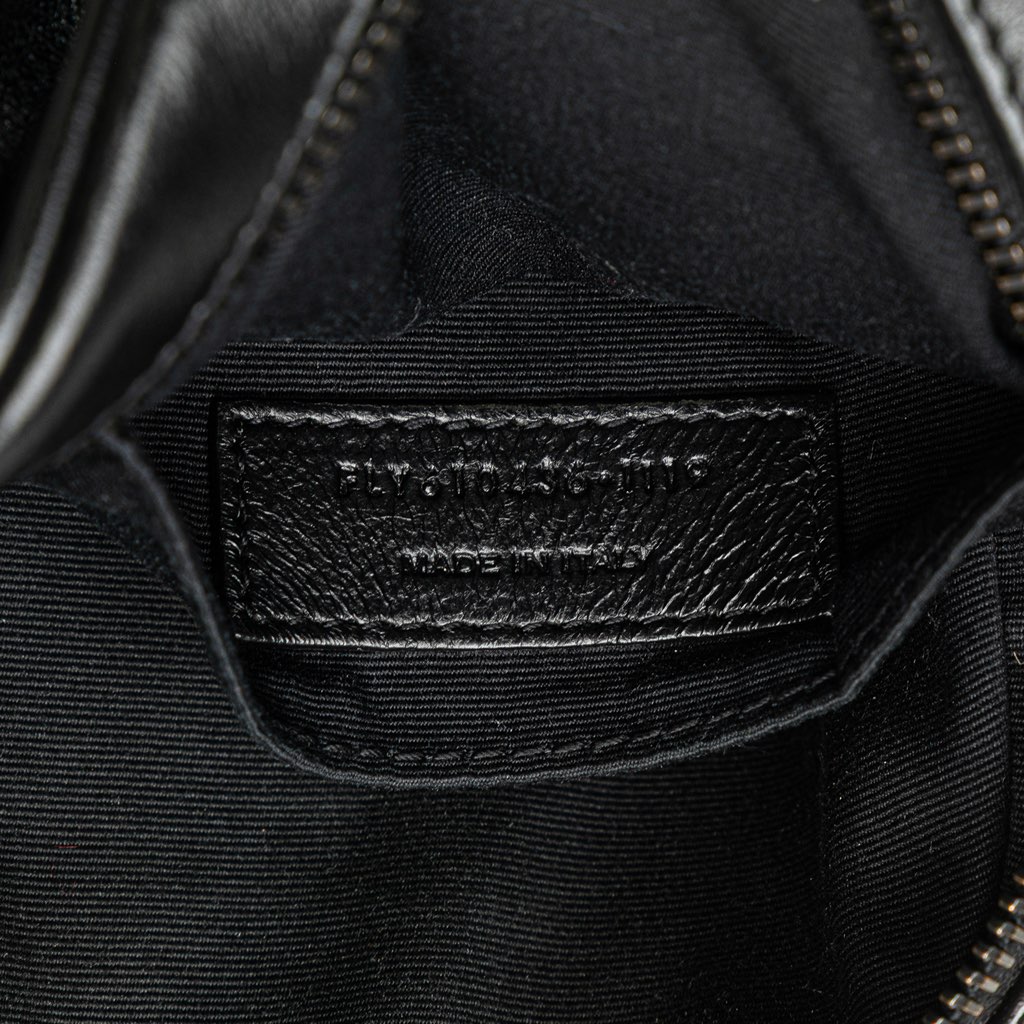 Saint Laurent Chevron Calfskin Round Vinyle Camera Bag - Detail 1