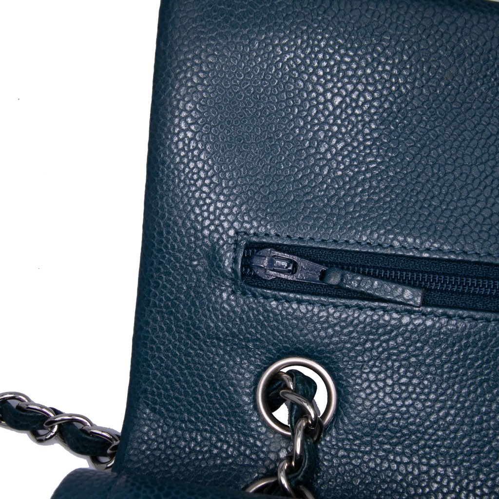 Chanel Medium Classic Caviar Double Flap - Image 10