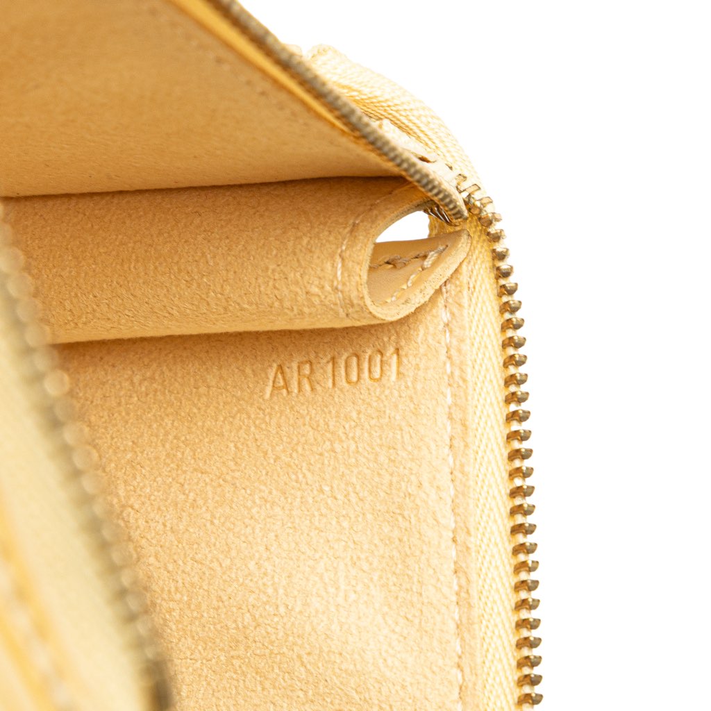 Louis Vuitton Epi Pochette Accessoires - Detail 2