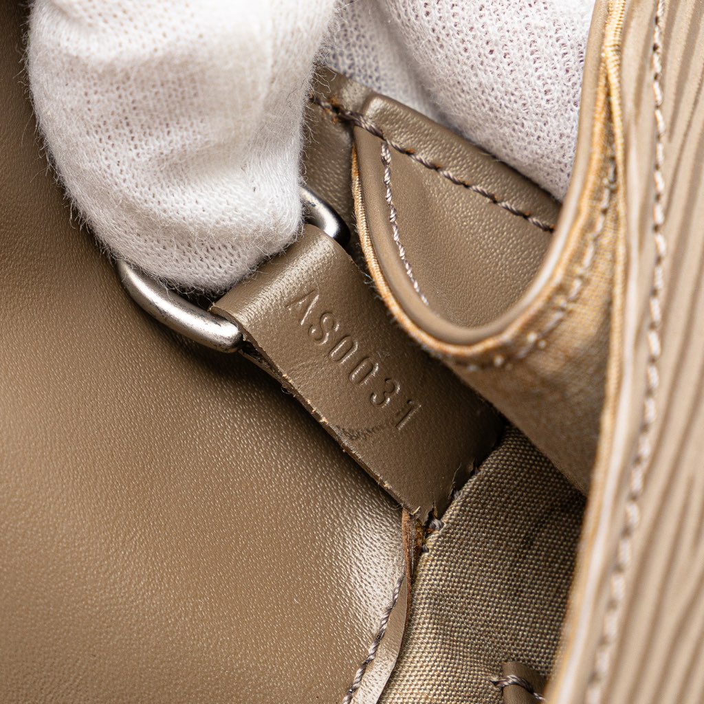 Louis Vuitton Epi Ramatuelle - Side view