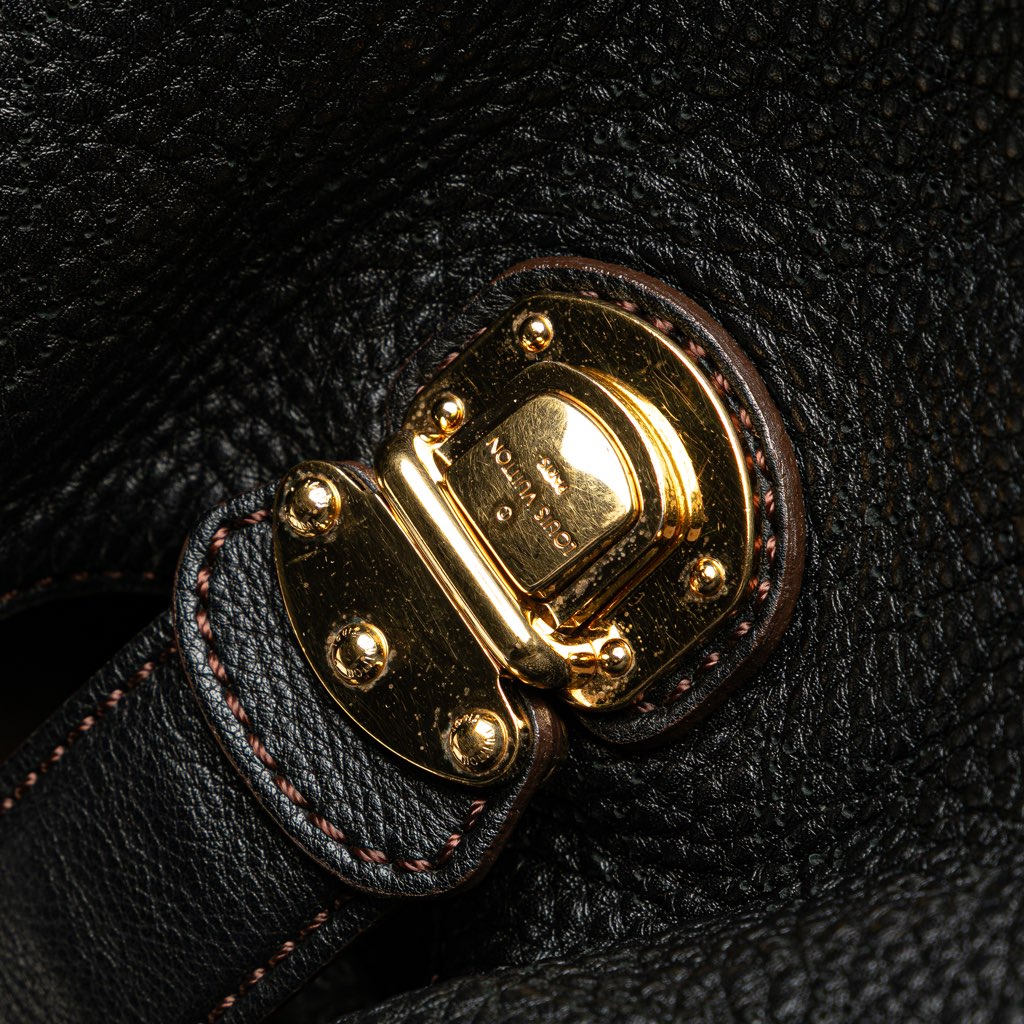 Louis Vuitton Monogram Mahina L - Image 10