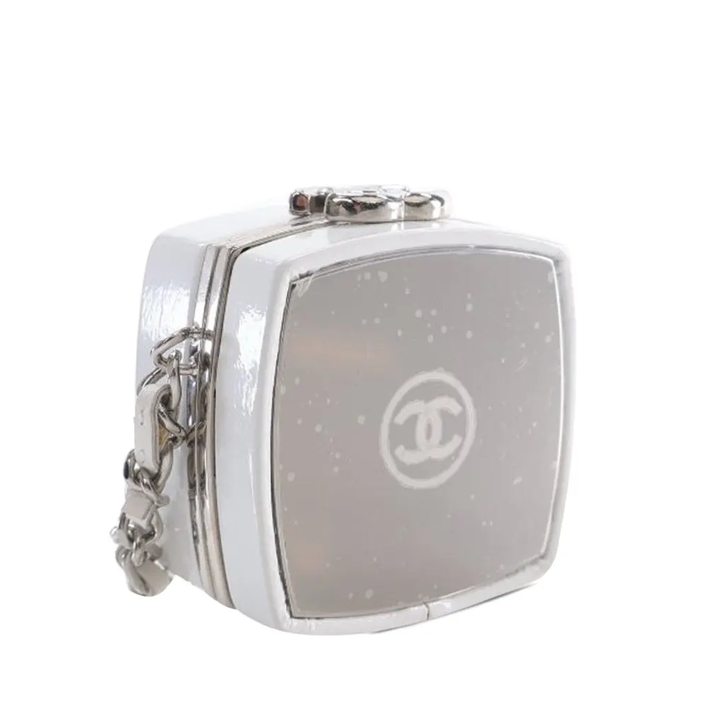 Chanel Patent Goatskin Make-Up Box Clutch With Chain White Leather Very good - Back View