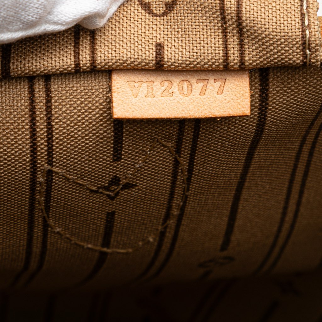 Louis Vuitton Monogram Neverfull PM - Detail 1