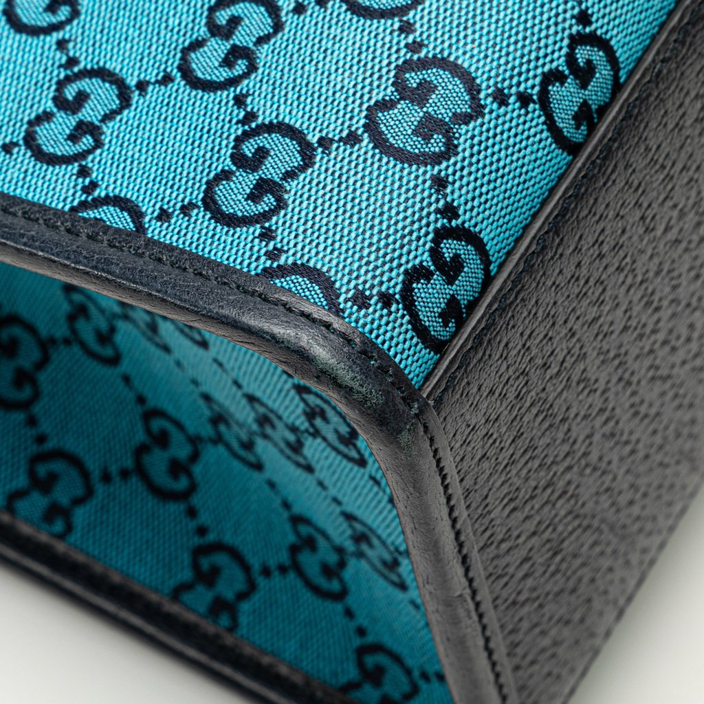 Gucci Small GG Canvas Interlocking G Tote - Image 11