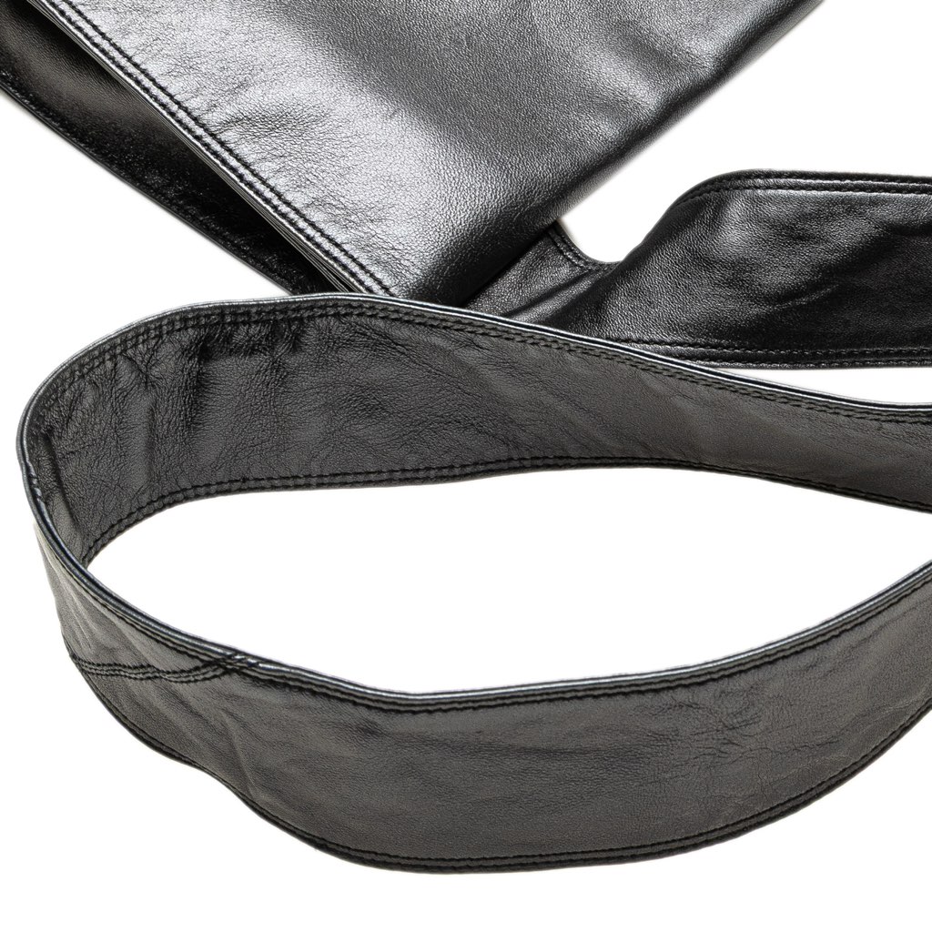 Chanel Lambskin Messenger Bag - Image 13