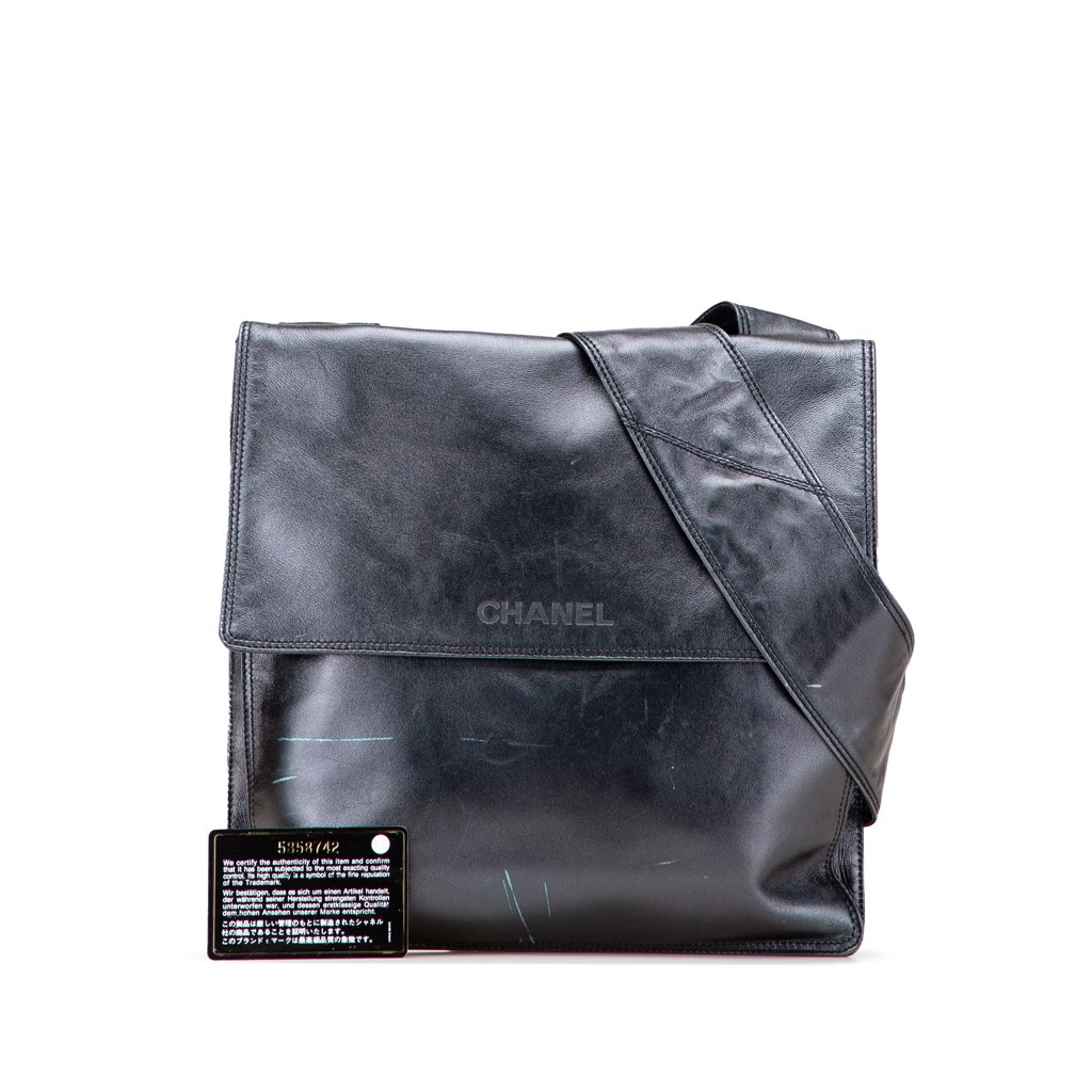 Chanel Lambskin Messenger Bag - Image 15