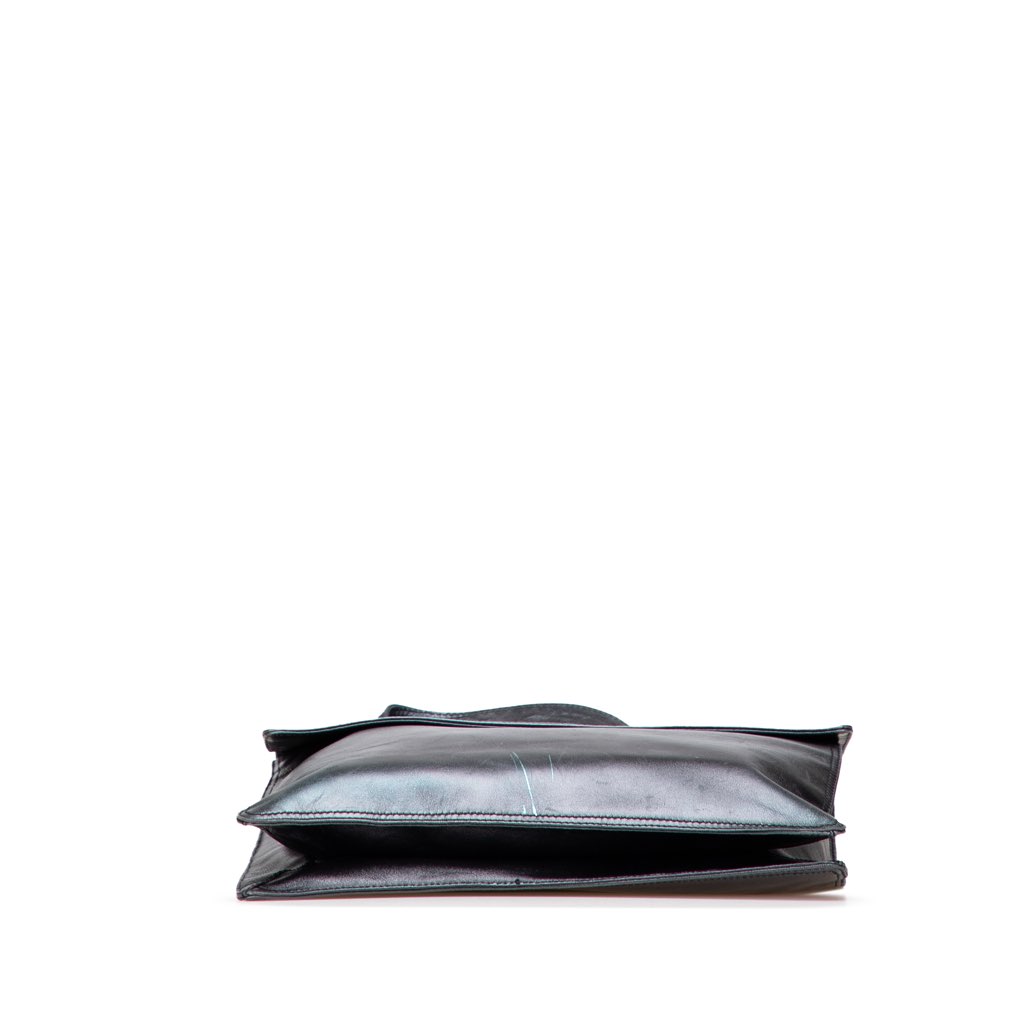 Chanel Lambskin Messenger Bag - Image 6